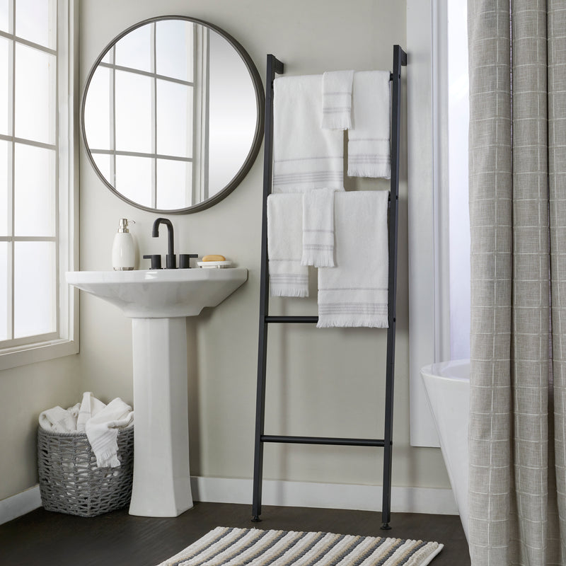 Casual Fringe 2-Piece Cotton Bath Towel Set, White