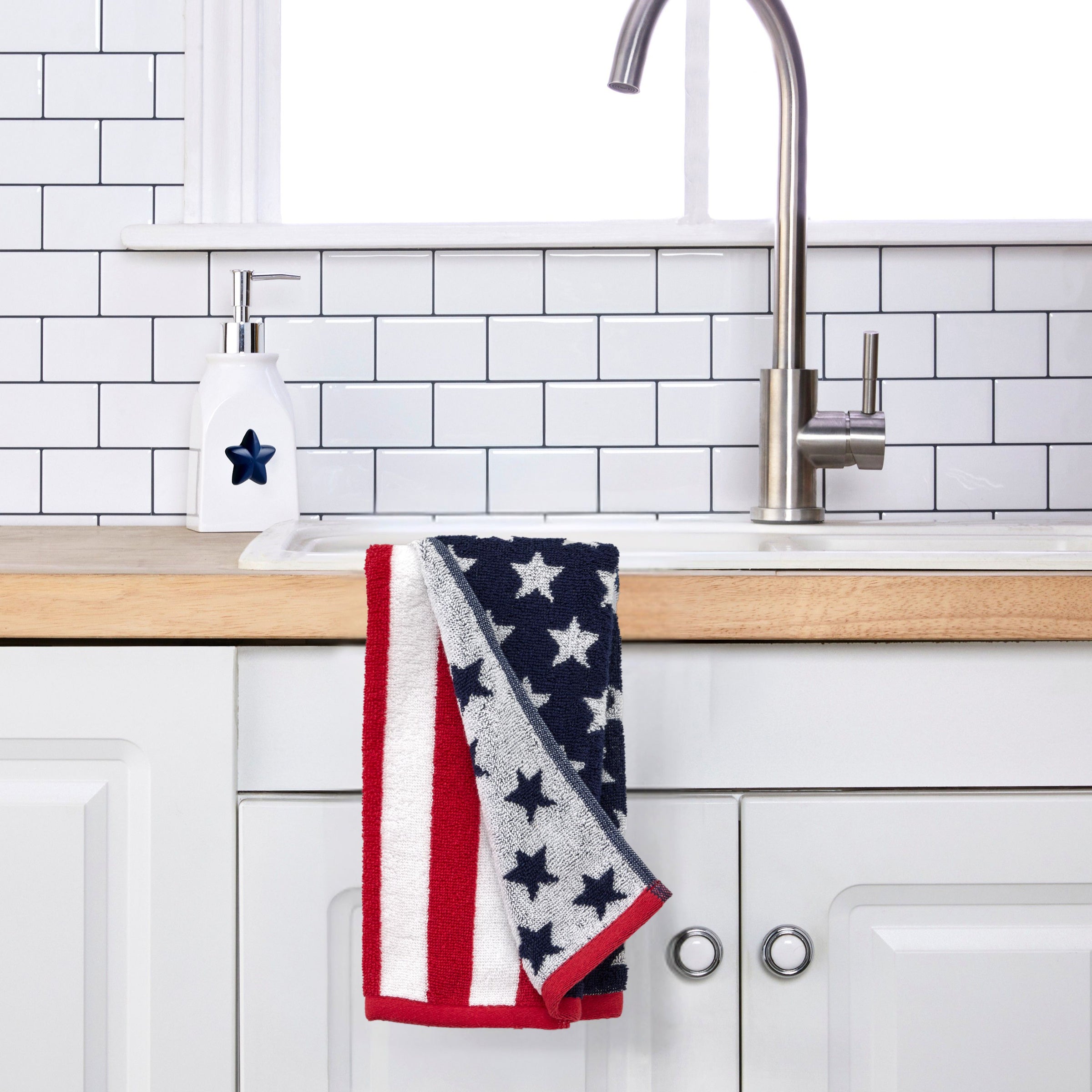 American Flag Jacquard Reversible 2-Piece Hand Towel Set, Multi