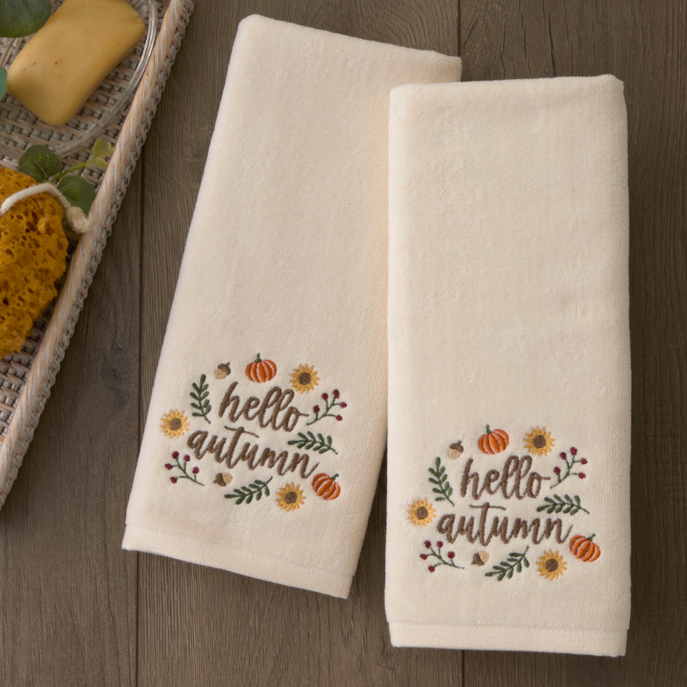 Autumn Wreath 2-Piece Hand Towel Set, Natural