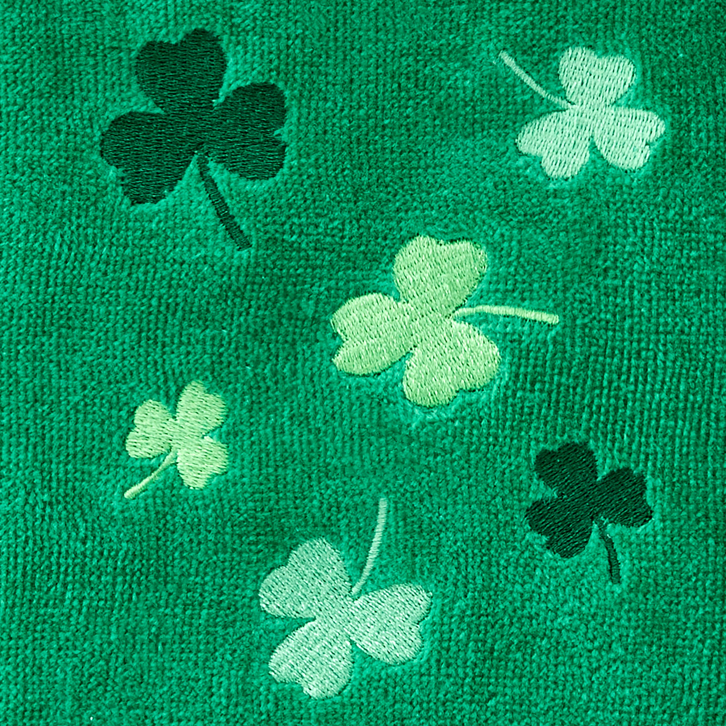 Tossed Shamrocks 2-Piece Hand Towel Set, Green