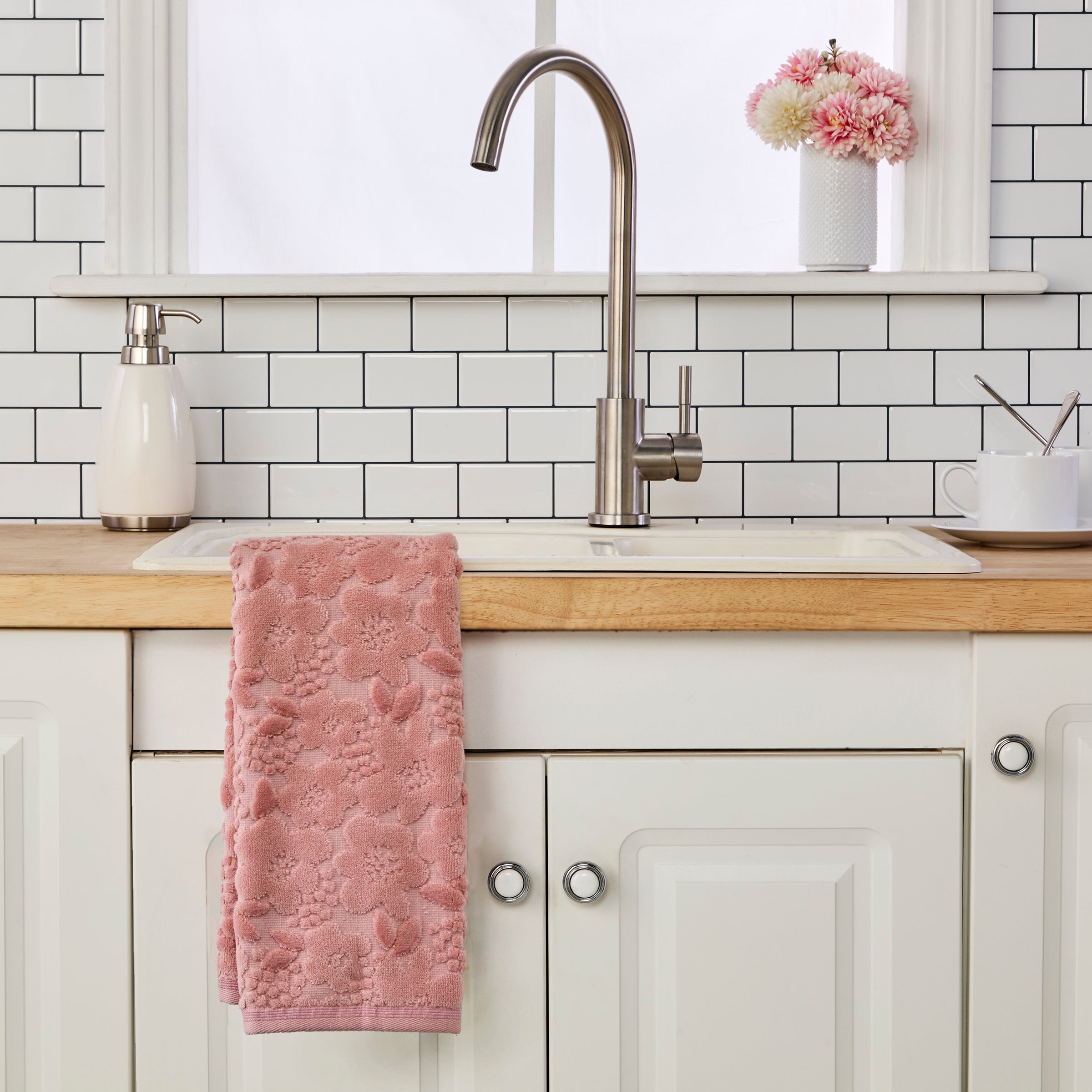 Blossom Floral 2-Piece Hand Towel Set, Blush