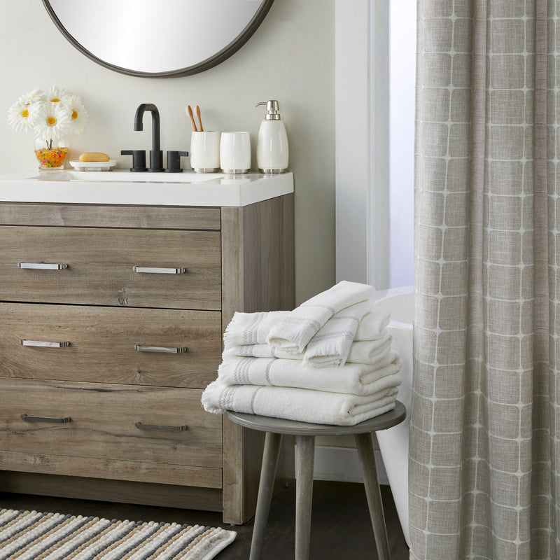 Casual Fringe 2-Piece Cotton Bath Towel Set, White