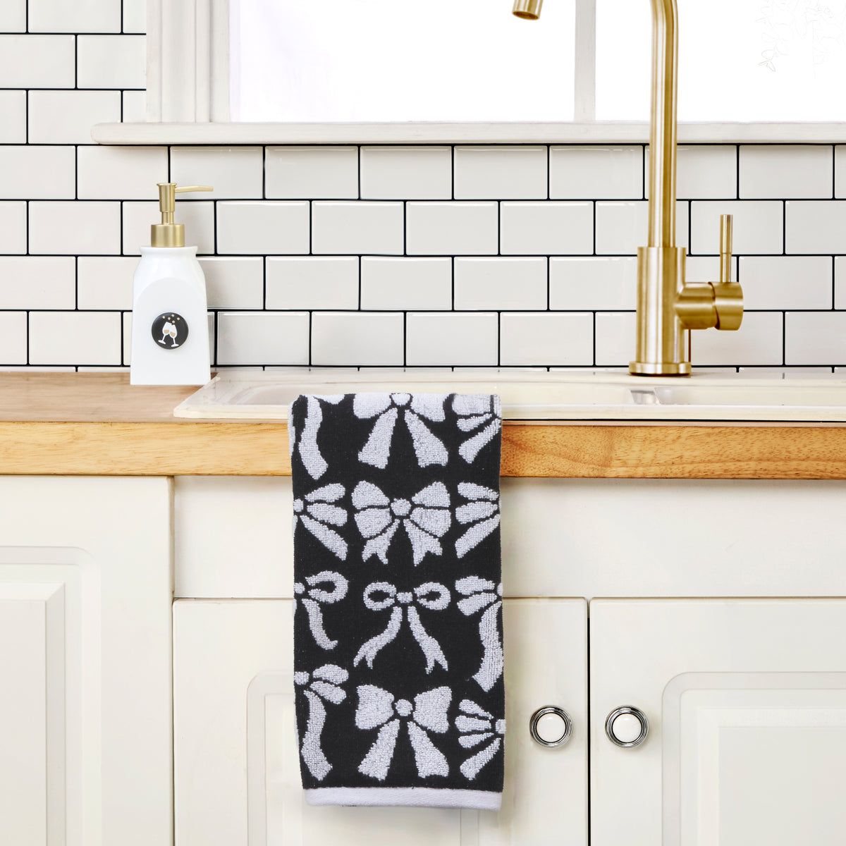 Bow Jacquard 2-Piece Hand Towel Set, Black/White