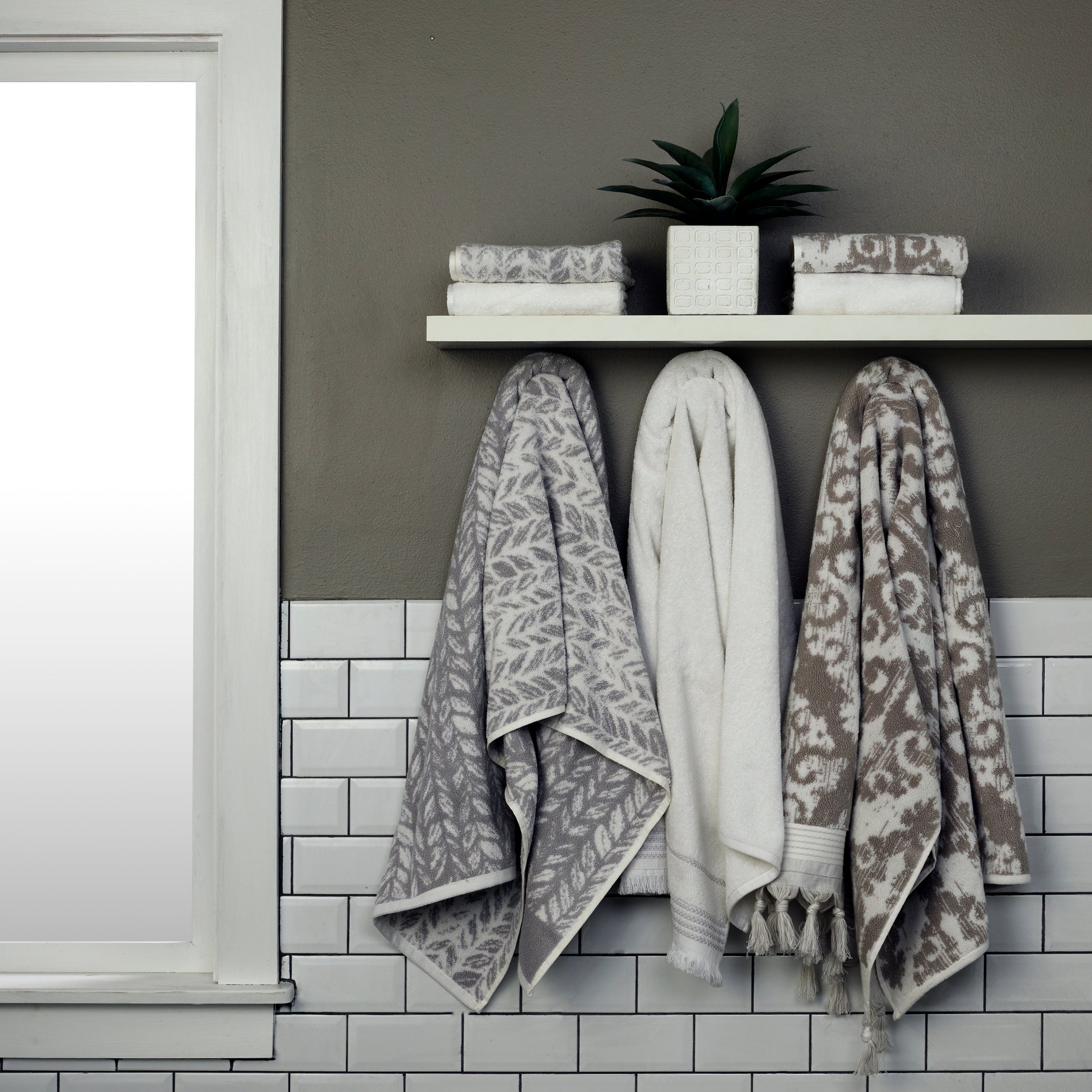 Distressed Leaves Turkish Cotton Bath Towel, Gray