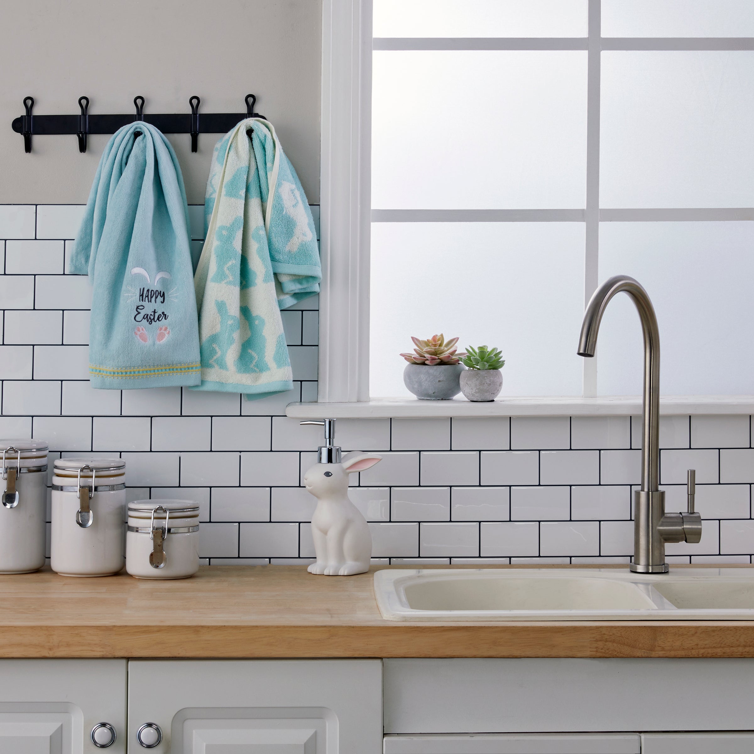 Happy Easter Bunny 2-Piece Hand Towel Set, Aqua