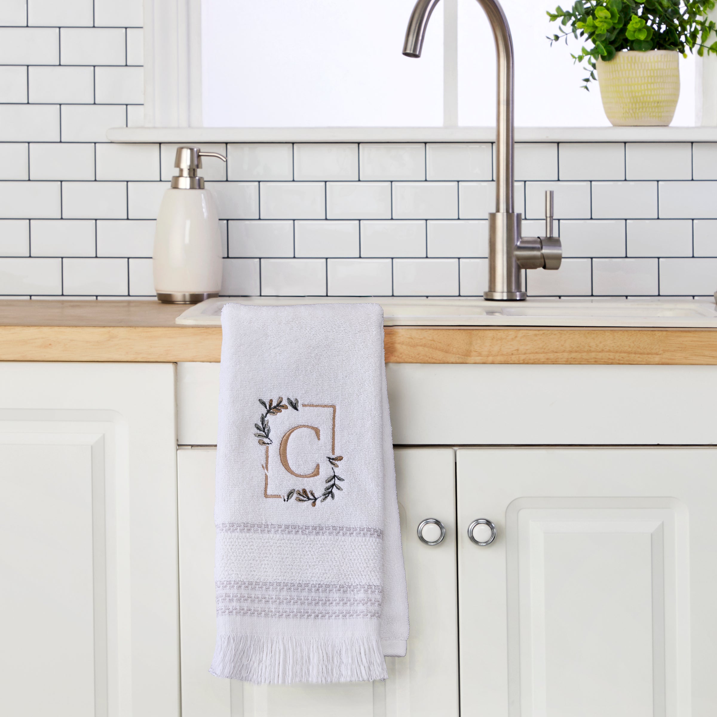 Everyday Monogram “C” 2-Piece Cotton Hand Towel Set, White