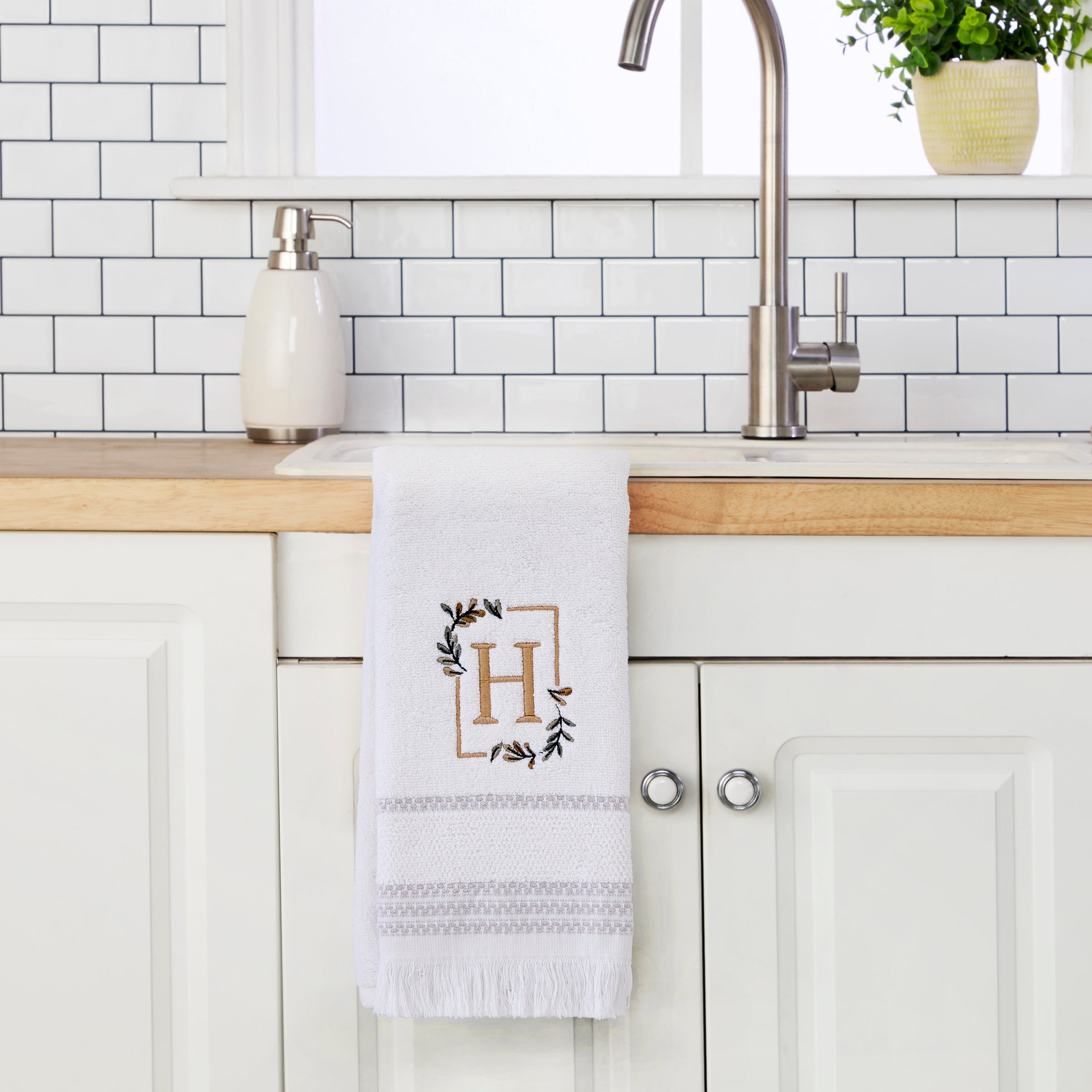 Everyday Monogram “H” 2-Piece Cotton Hand Towel Set, White
