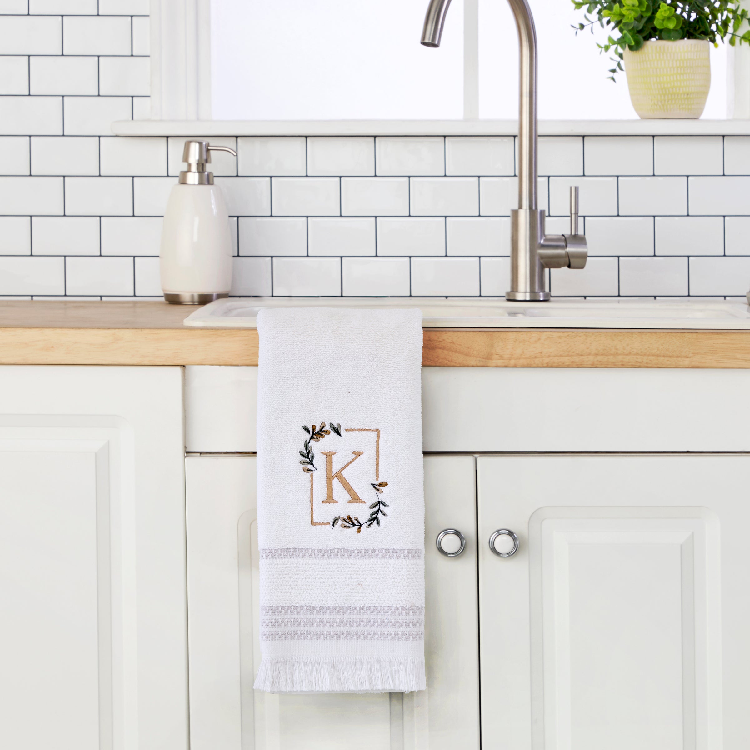 Everyday Monogram “K” 2-Piece Cotton Hand Towel Set, White