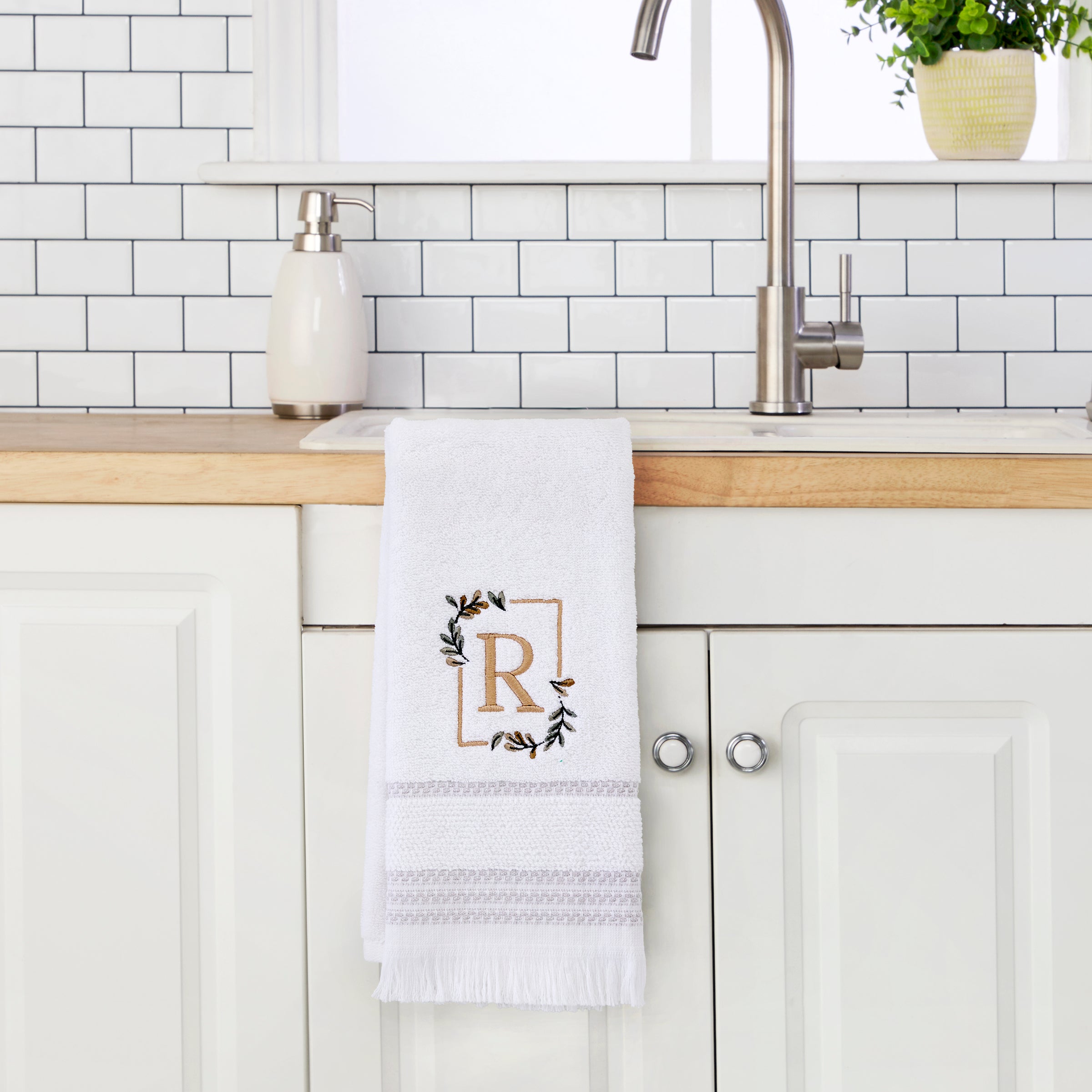 Everyday Monogram “R” 2-Piece Cotton Hand Towel Set, White