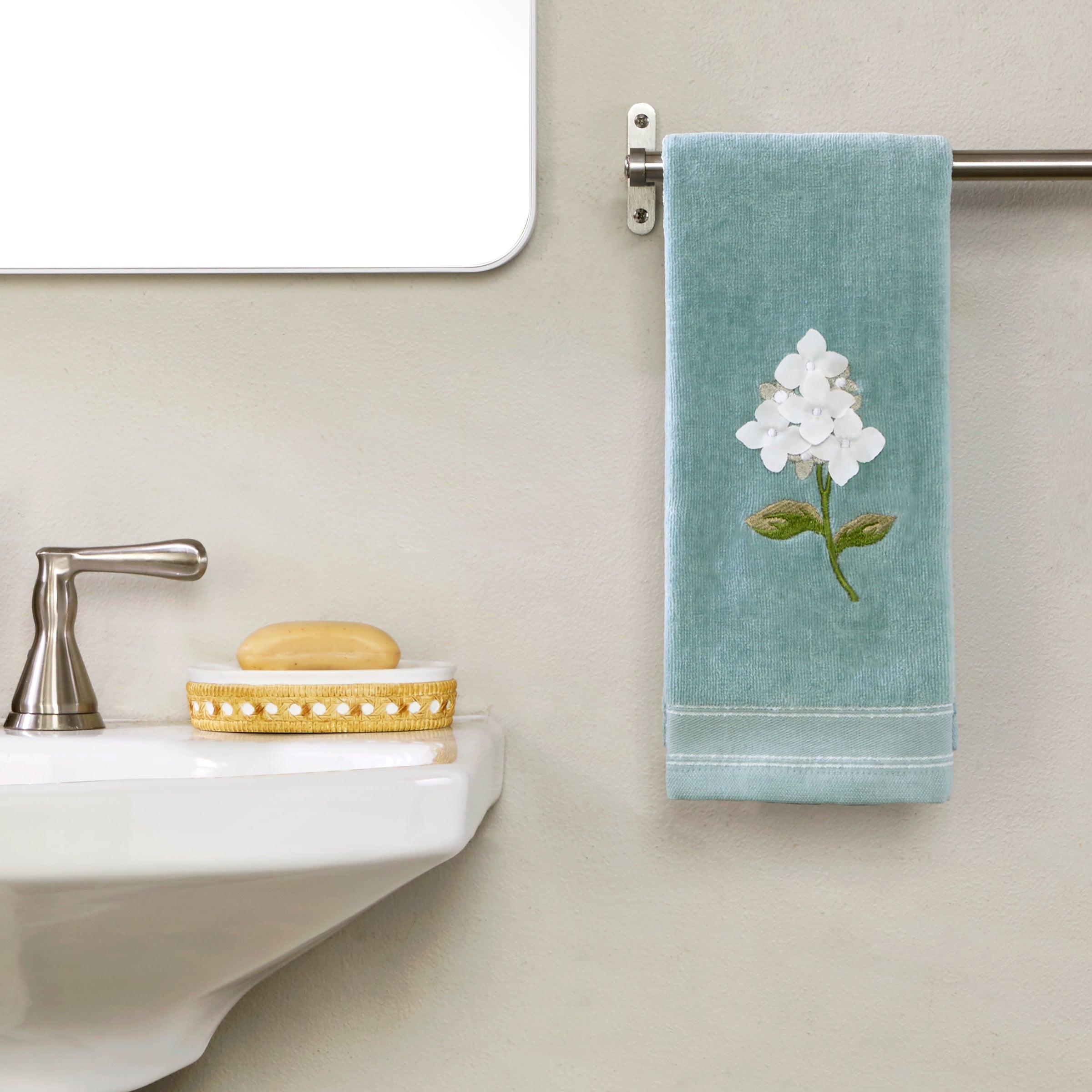 Farm Hydrangea 2-Piece Hand Towel Set, Seafoam