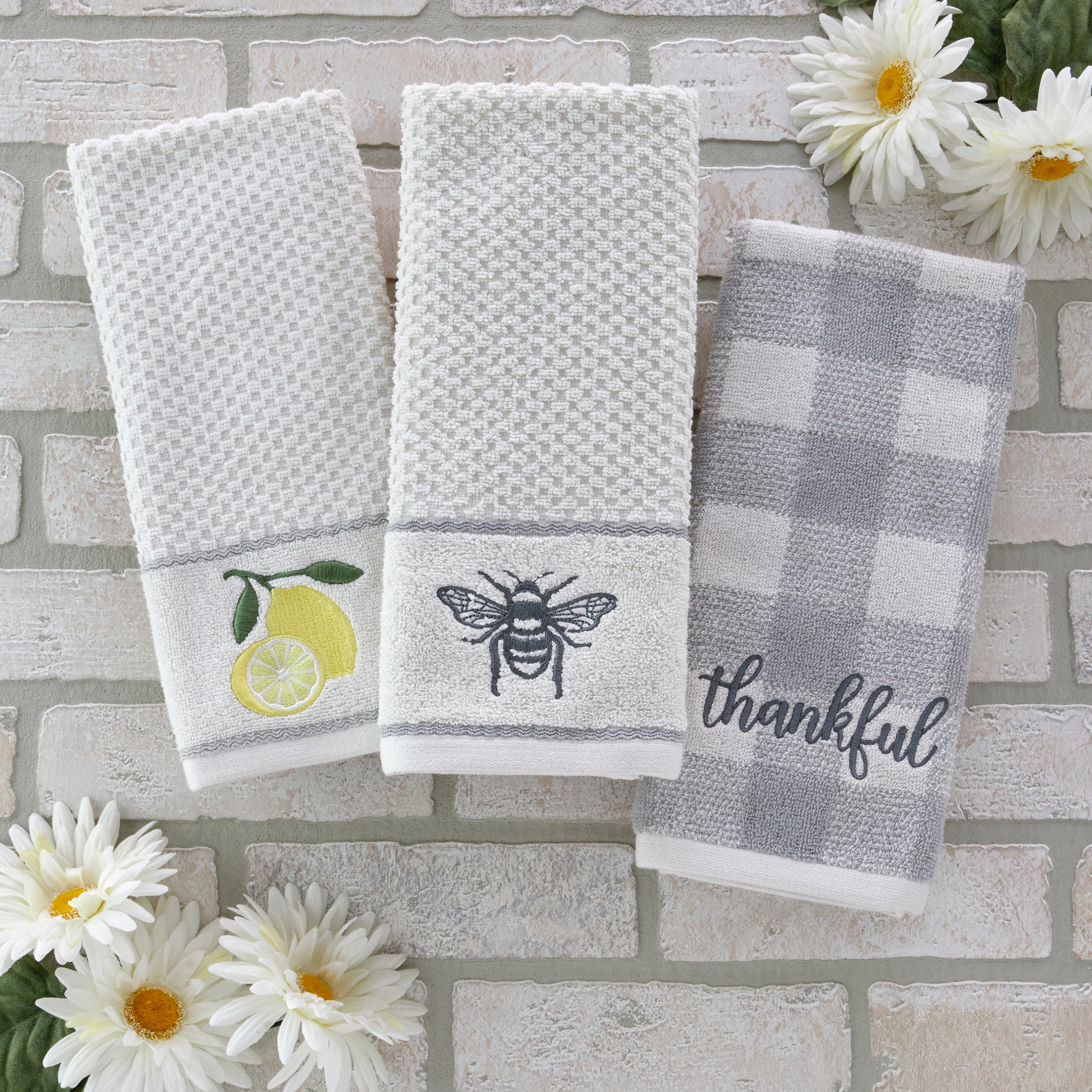 SKL Home Farmhouse Bee Hand Towel