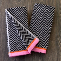 Herringbone & Border Reversible Jacquard 2-Piece Hand Towel Set, Black