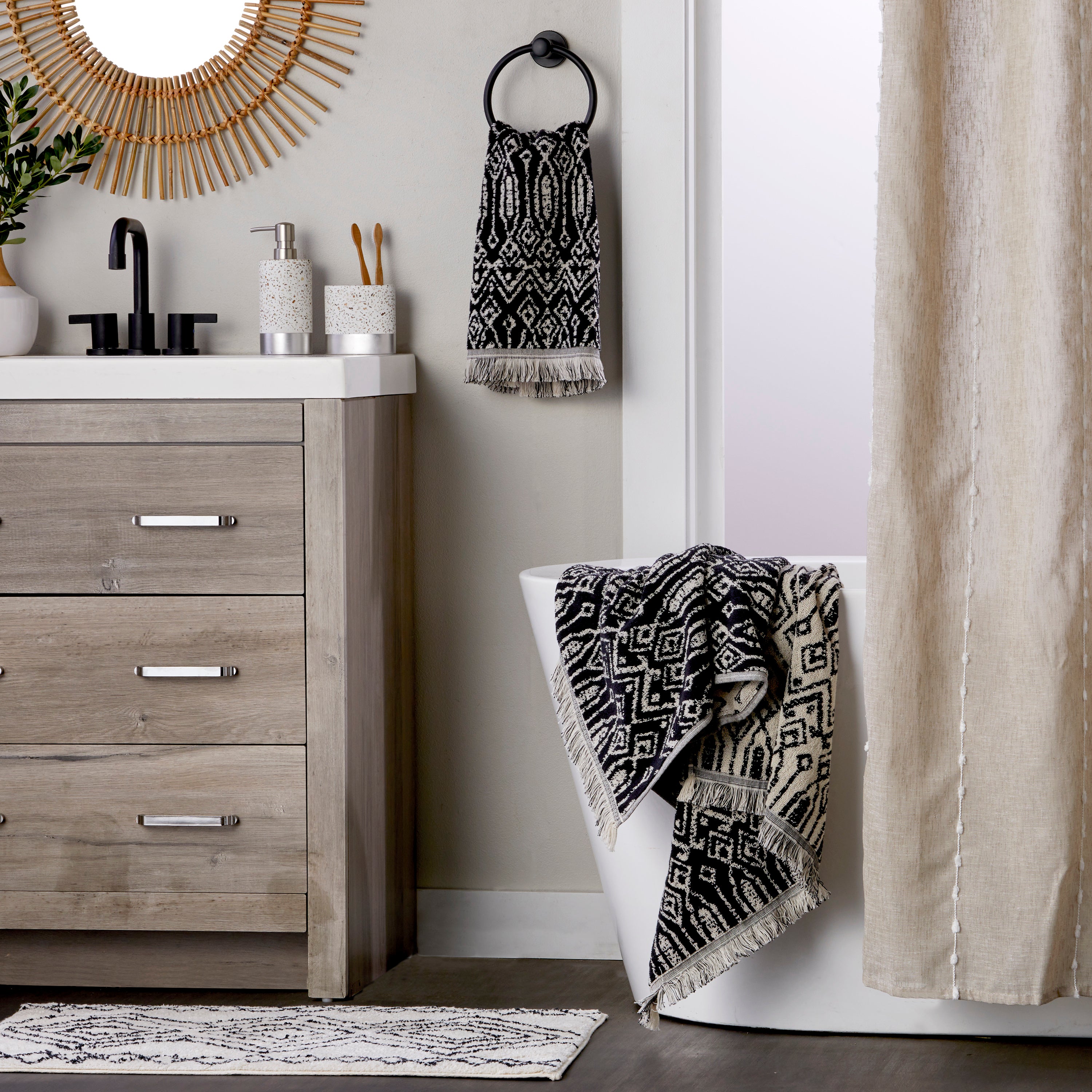 Nador Jacquard Bath Towel, Black/Linen 100% Cotton Fashion SKL Home