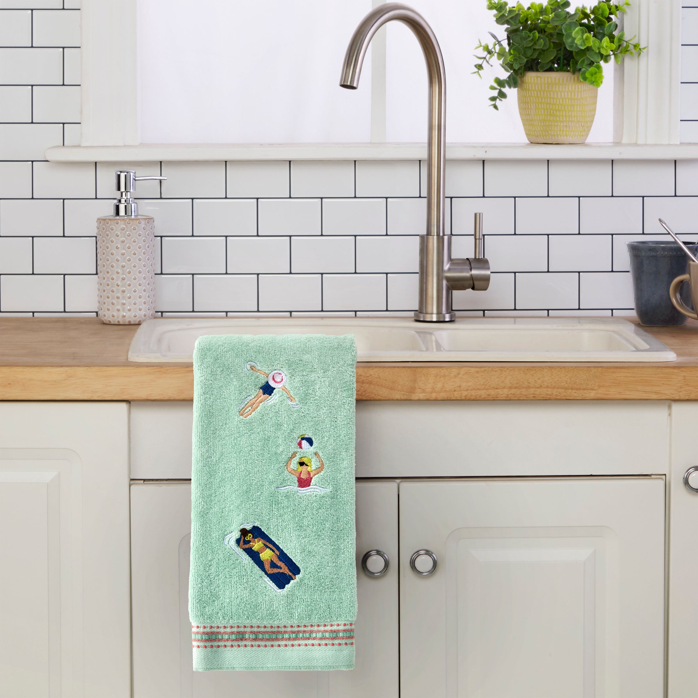 Pool Party 2-Piece Hand Towel Set, Misty Jade