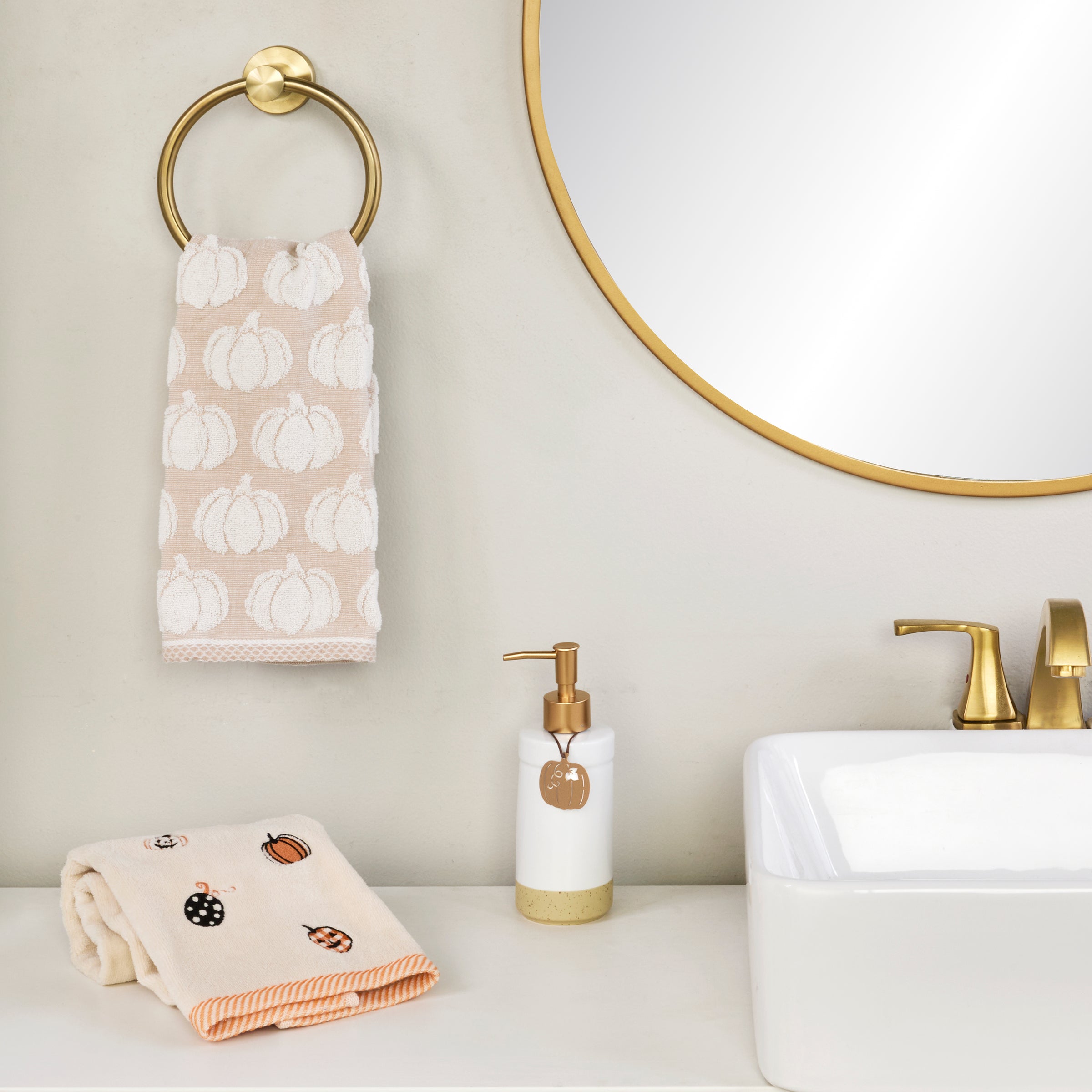 Pumpkin Jacquard 2-Piece Hand Towel Set, Tan