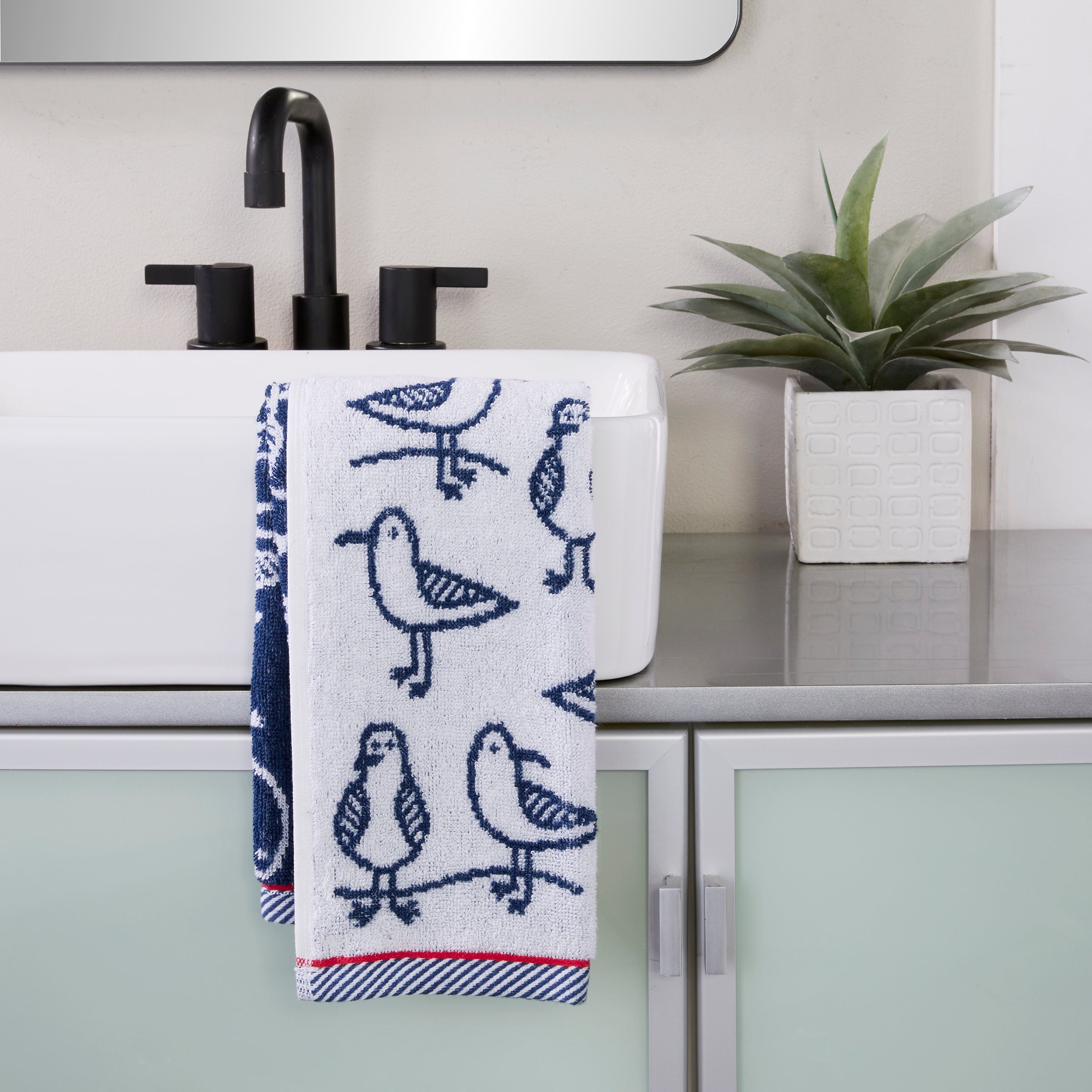 Seagull Sam Jacquard 2-Piece Hand Towel Set, White