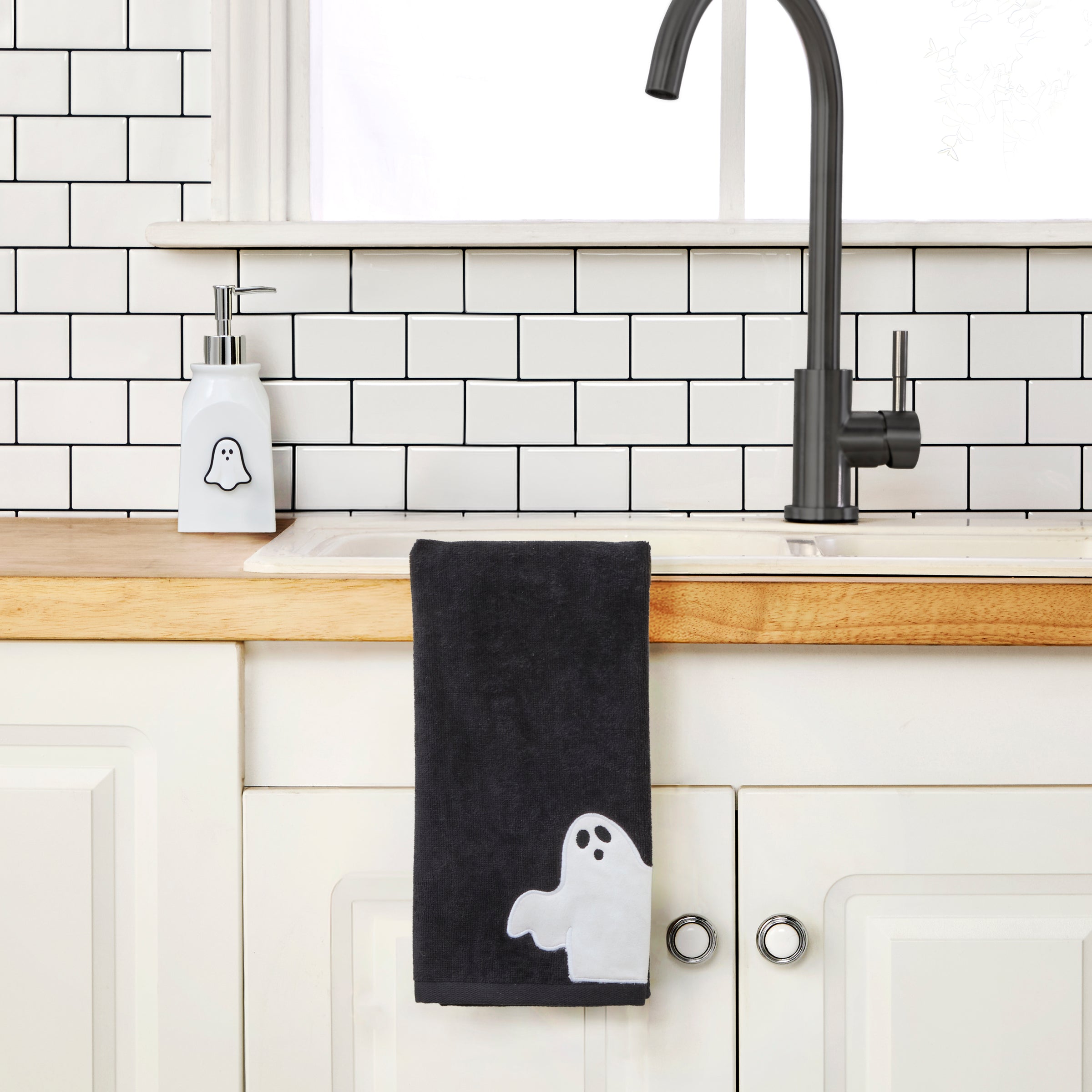 Ghost 2-Piece Hand Towel Set, Black