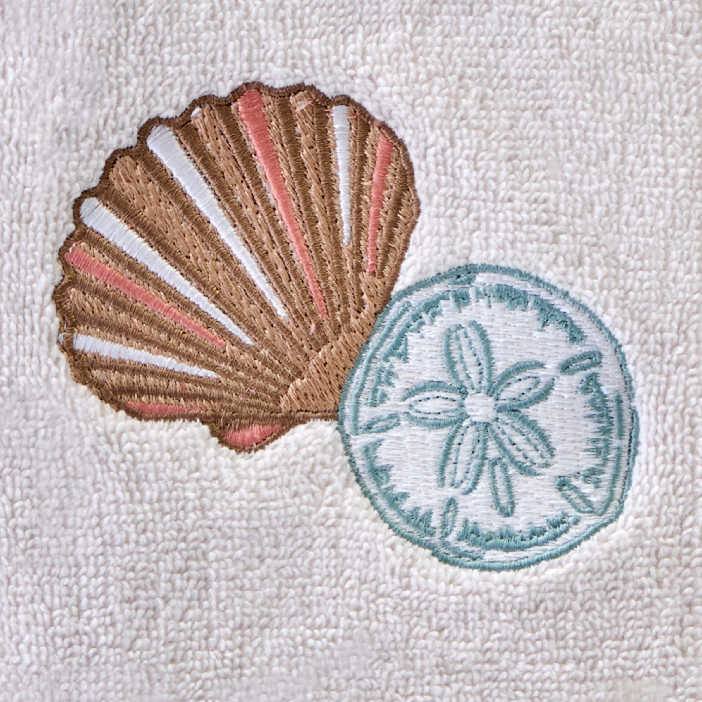 Shells Embellished 2-Piece Hand Towel Set, White