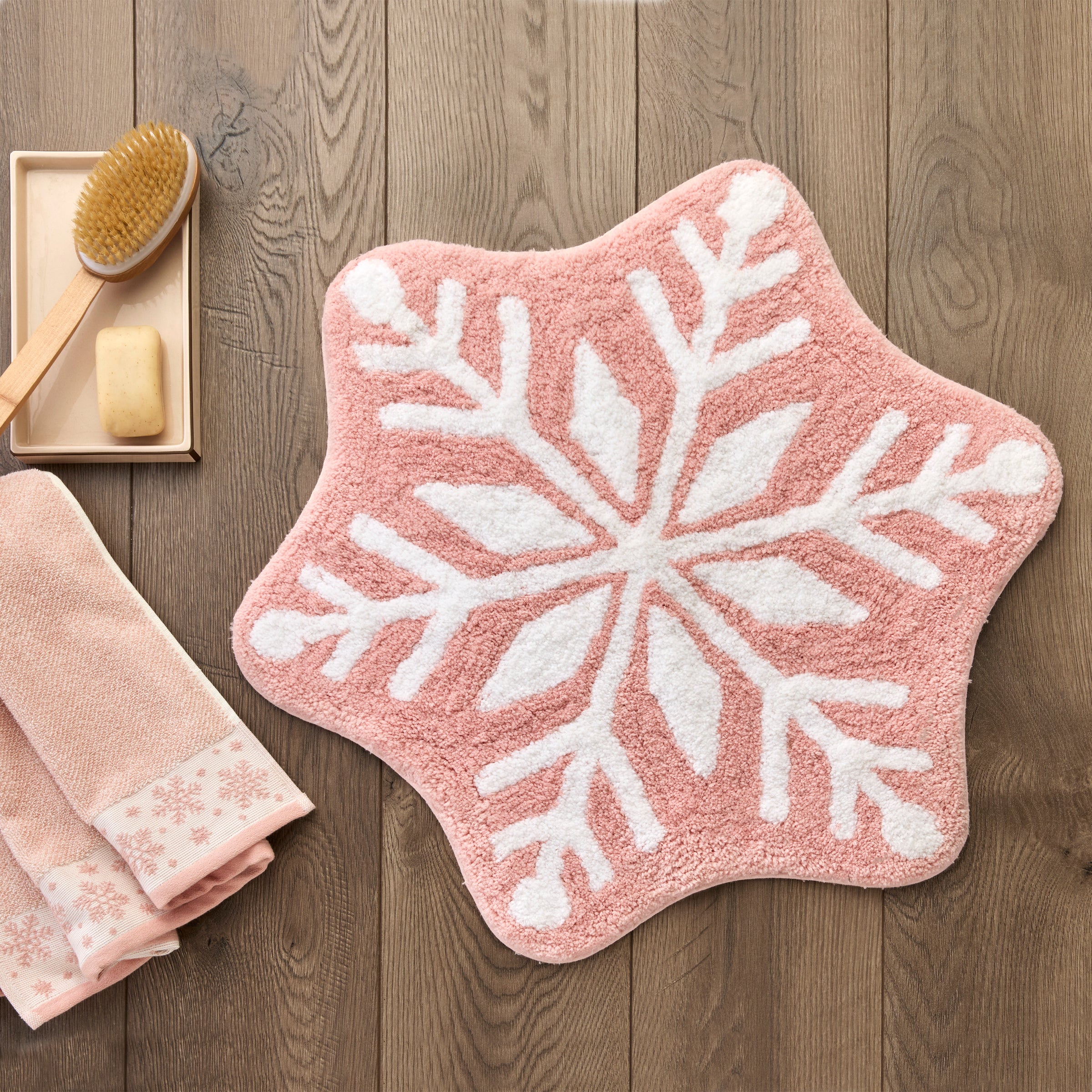 Winter Snowflake Tufted Rug, Blush