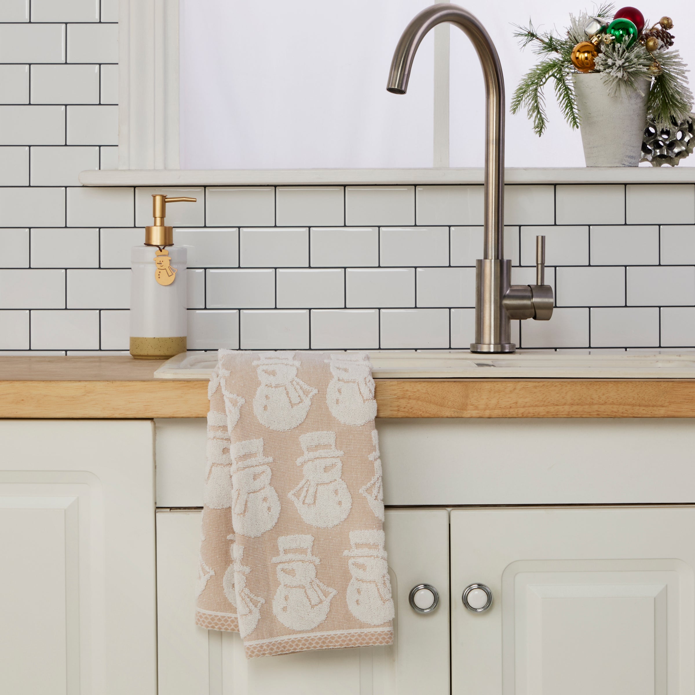 Snowman Jacquard 2-Piece Hand Towel Set, Tan