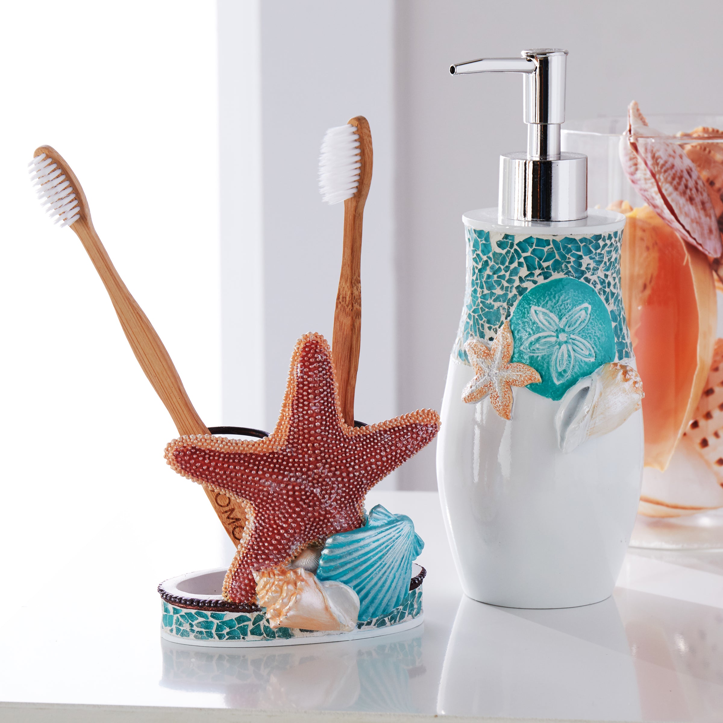 South Seas Toothbrush Holder, Multi