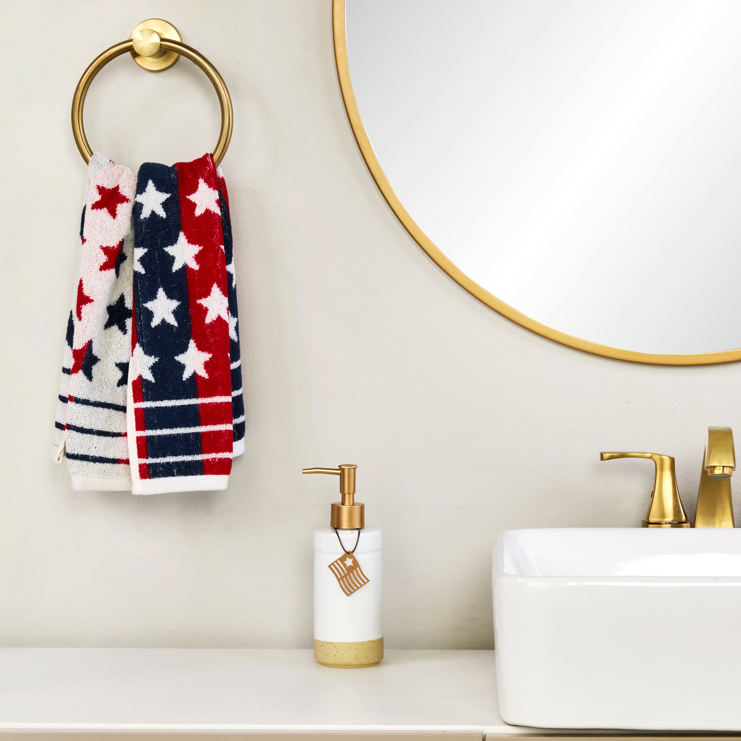 Red White & Stars Jacquard 2-Piece Hand Towel Set, Multi
