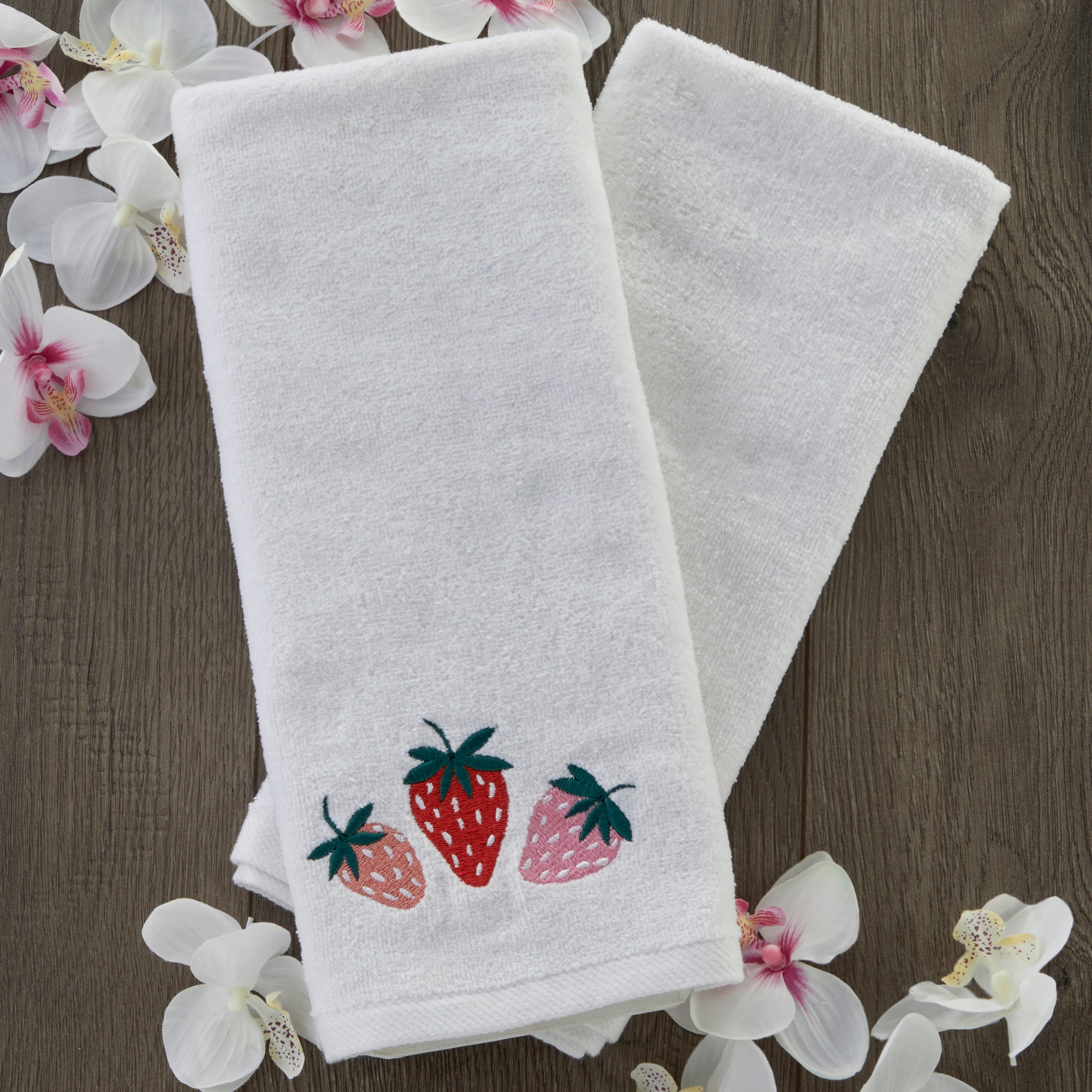 Summer Strawberries 2-Piece Hand Towel Set, White