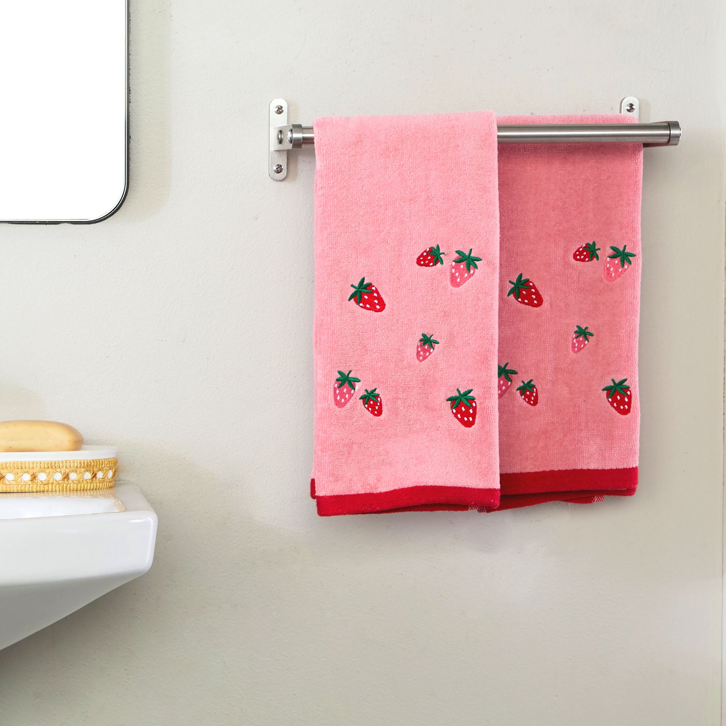 Strawberry Toss 2-Piece Hand Towel Set, Pink