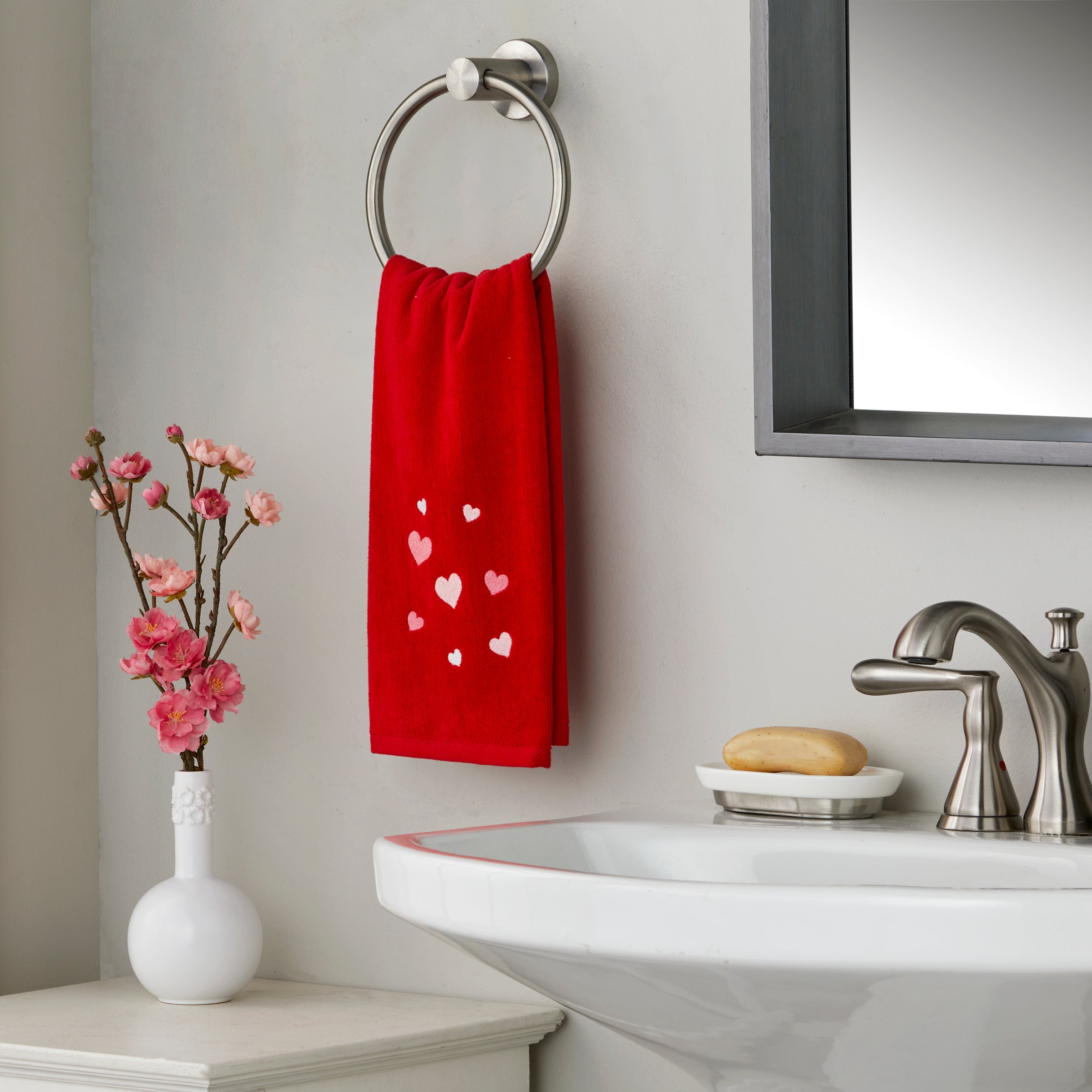 Tossed Hearts 2-Piece Hand Towel Set, Red