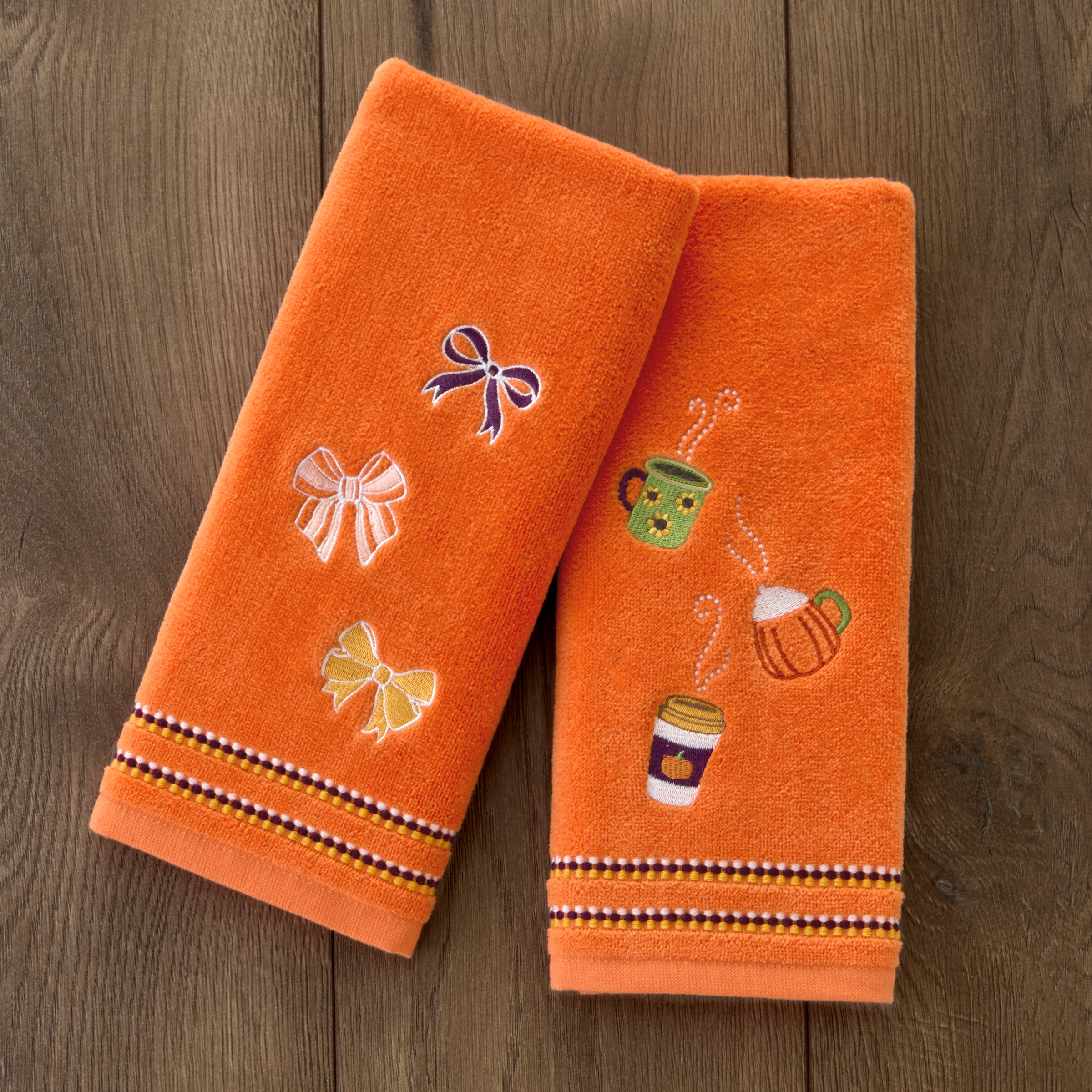 Tossed Autumn Bows 2-Piece Hand Towel Set, Orange