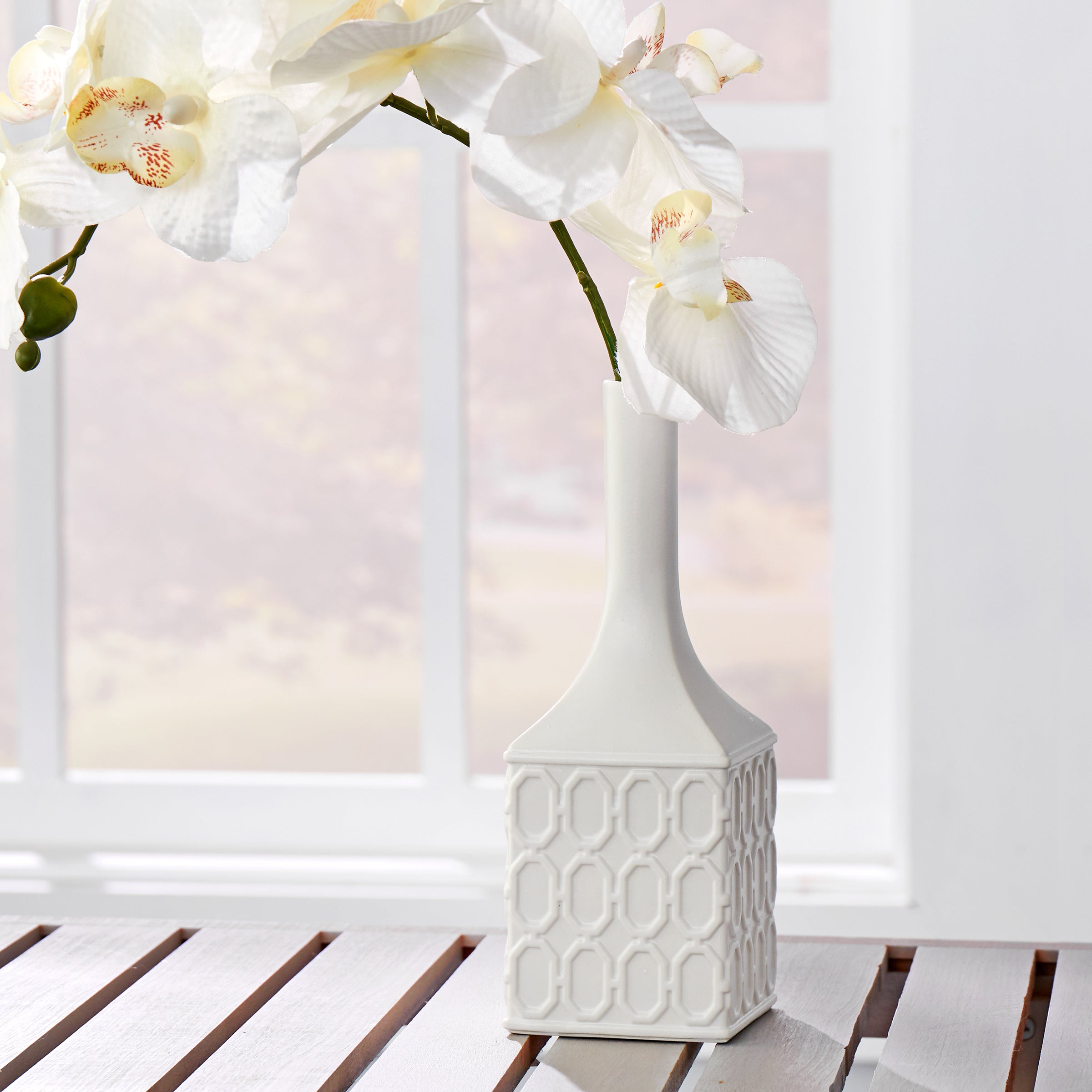 Vern Yip by SKL Home Lithgow Vase, White