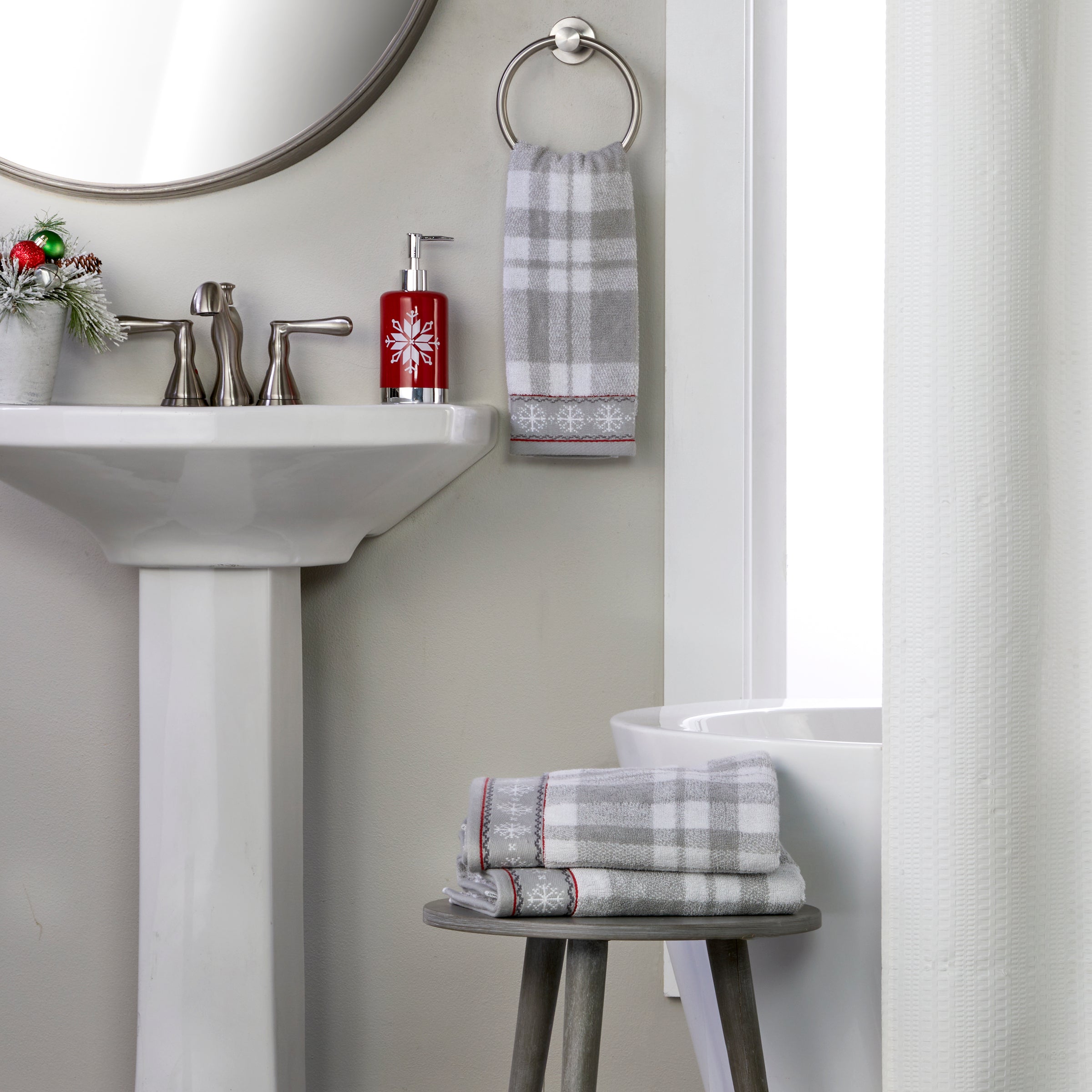 Whistler Plaid Jacquard 2-Piece Hand Towel Set, Gray/Multi