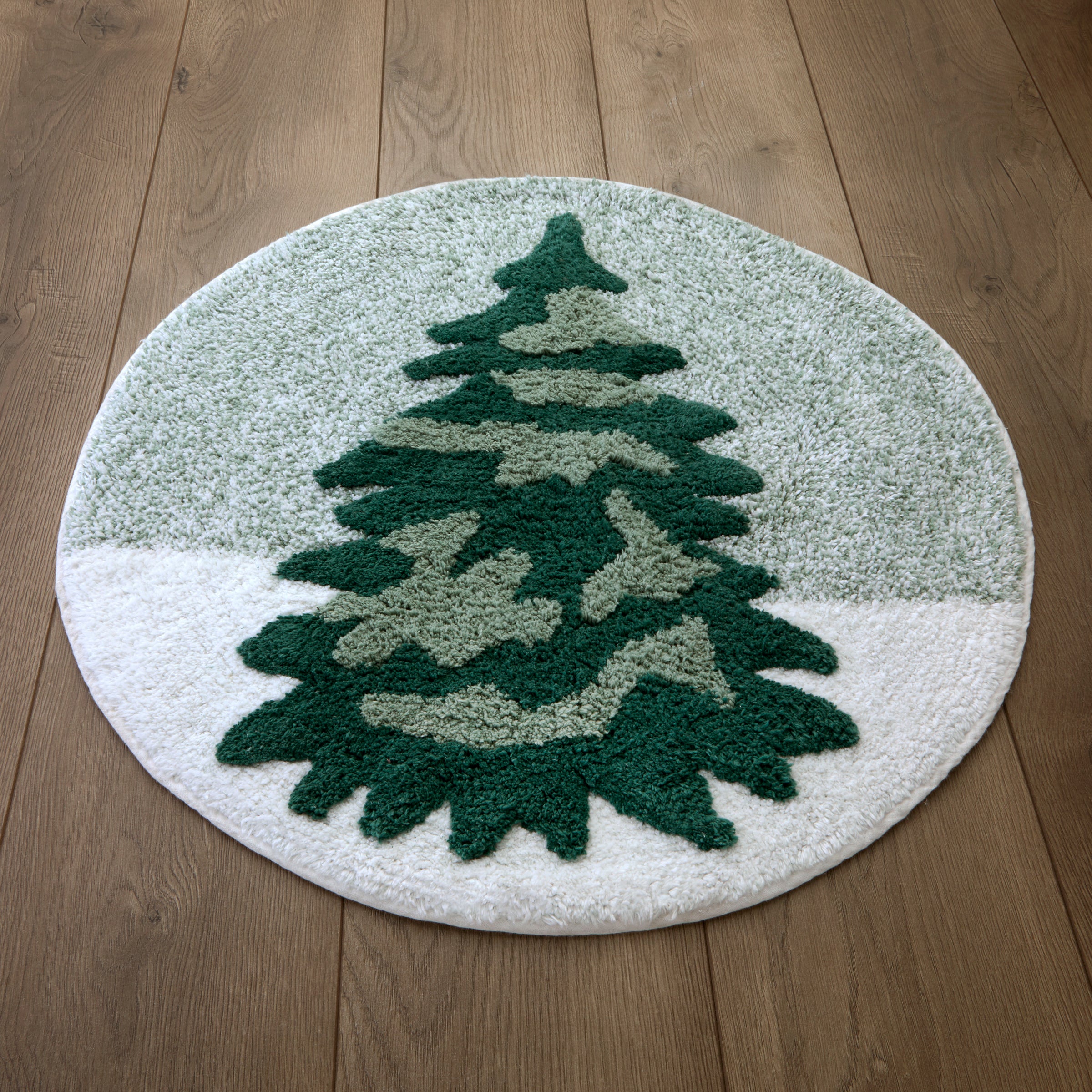 Winter Pines Round Tufted Rug, Green