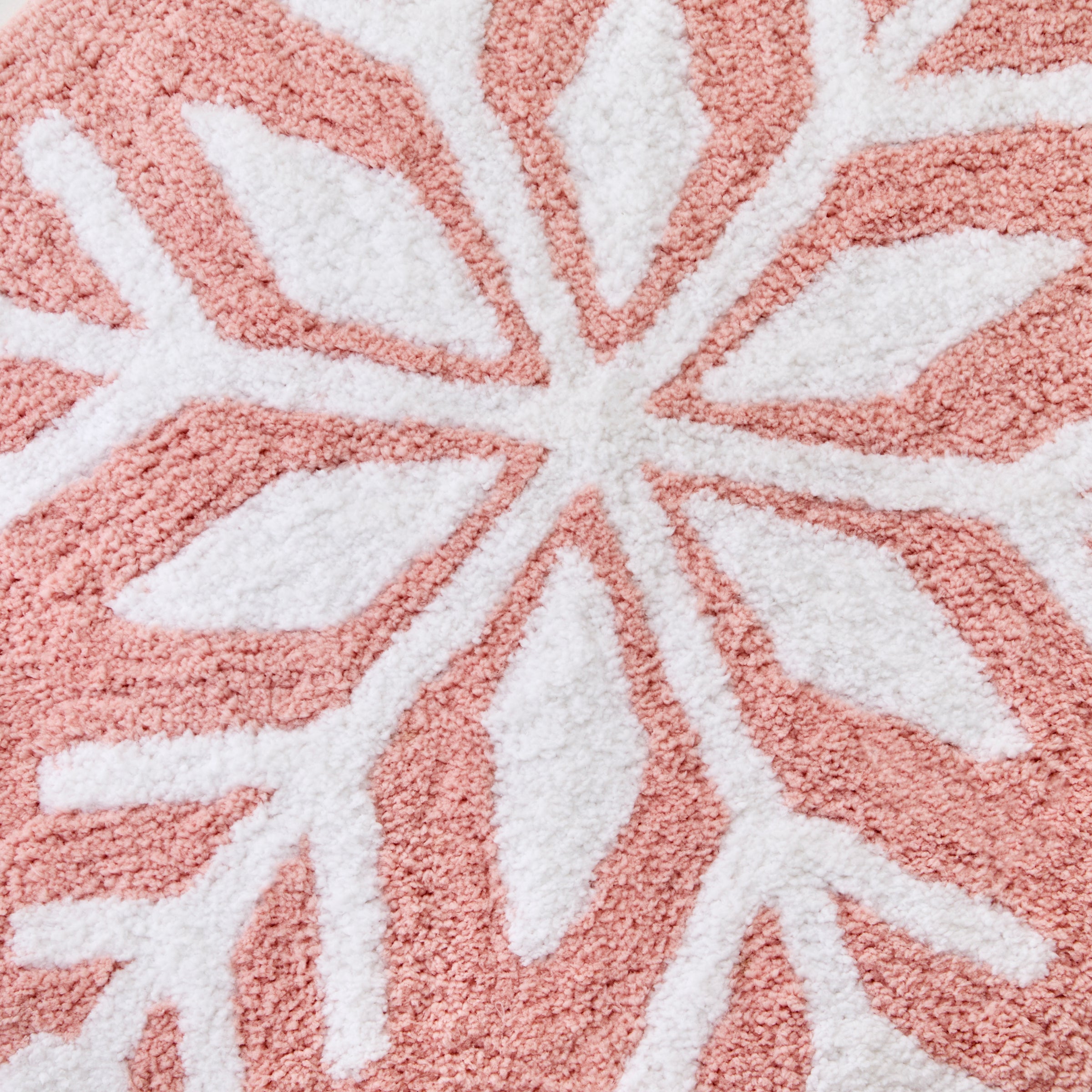 Winter Snowflake Tufted Rug, Blush