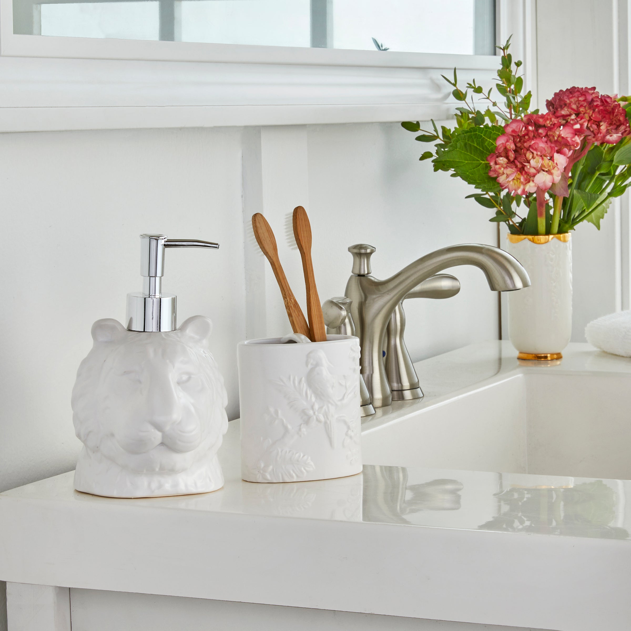 Vern Yip by SKL Home Jungle Cats Lotion/Soap Dispenser, White