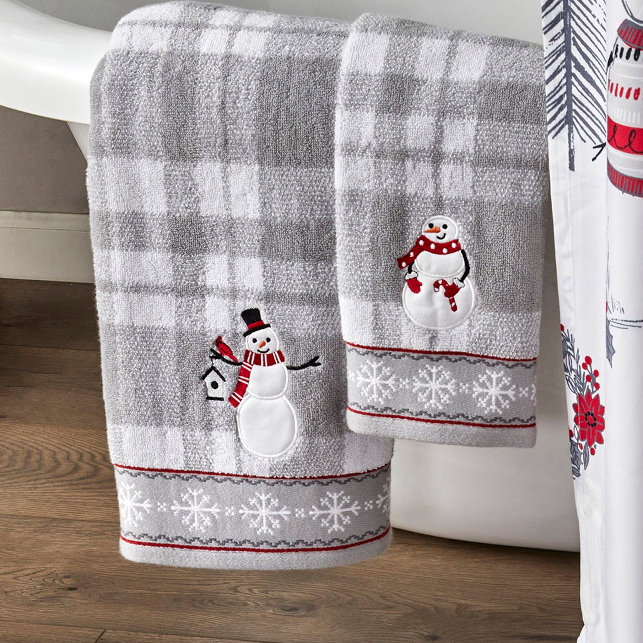 https://shopsklhome.com/cdn/shop/products/Whistler-Snowman-Gray-Hand-Towel-lifestyle-1_2400x.jpg?v=1667394494